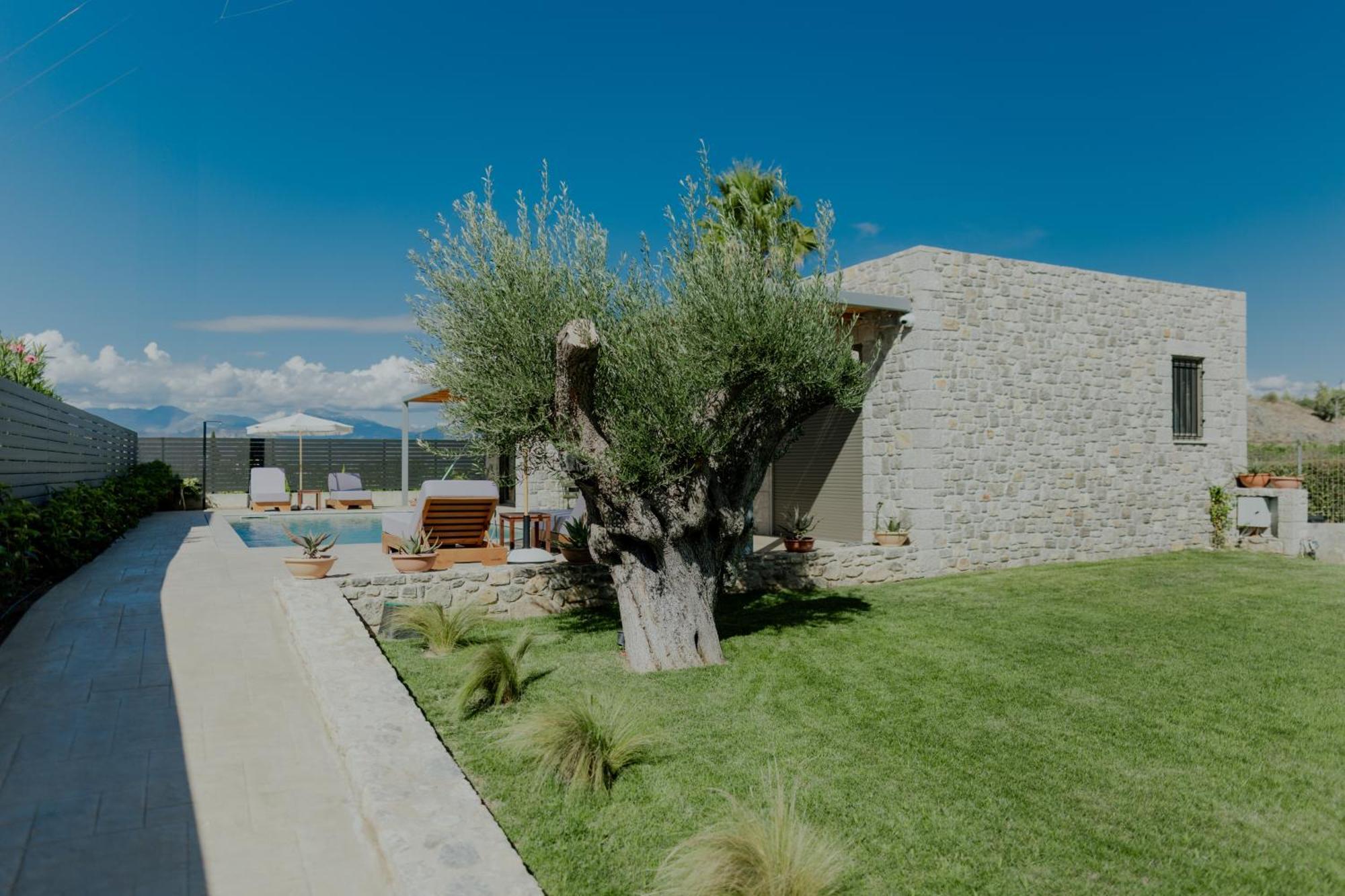 Niama Luxury Apartments Nauplion Buitenkant foto